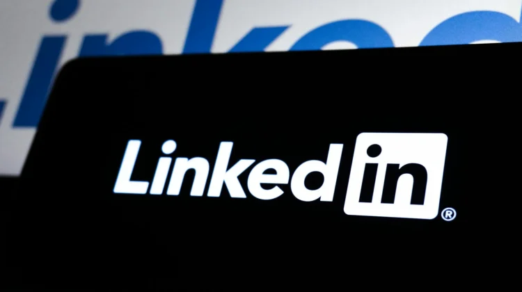 HR professionals networking at a conference in South Africa.